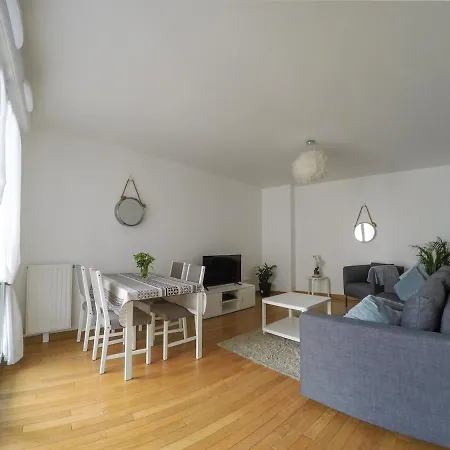 Explore Versailles And Paris A Brand New Apt65m & Pk